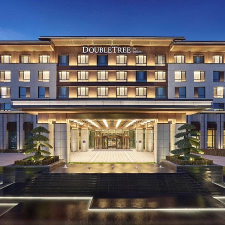 Doubletree By Hilton Beijing Badaling Hotel Yanqing Bagian luar foto
