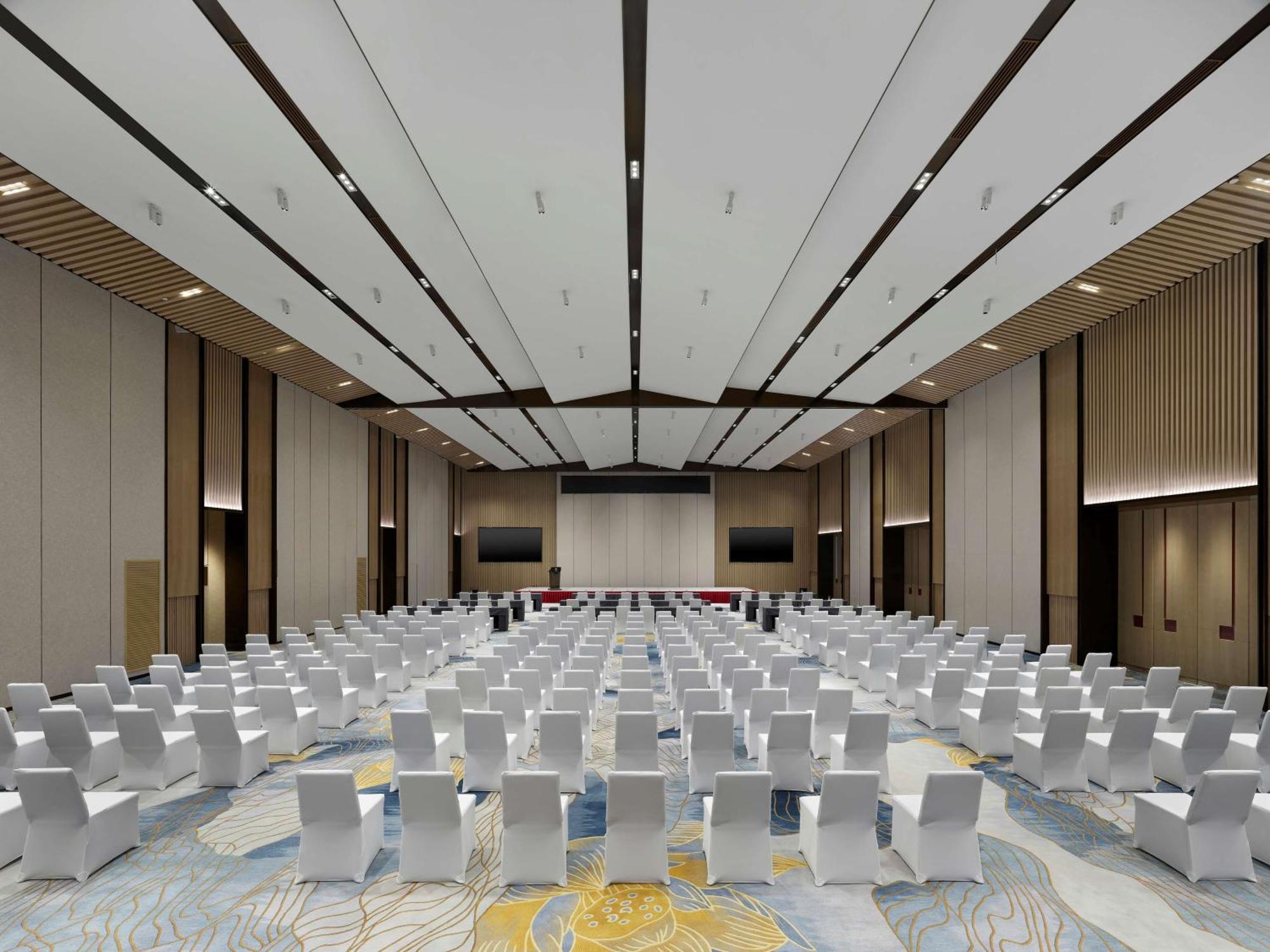 Doubletree By Hilton Beijing Badaling Hotel Yanqing Bagian luar foto