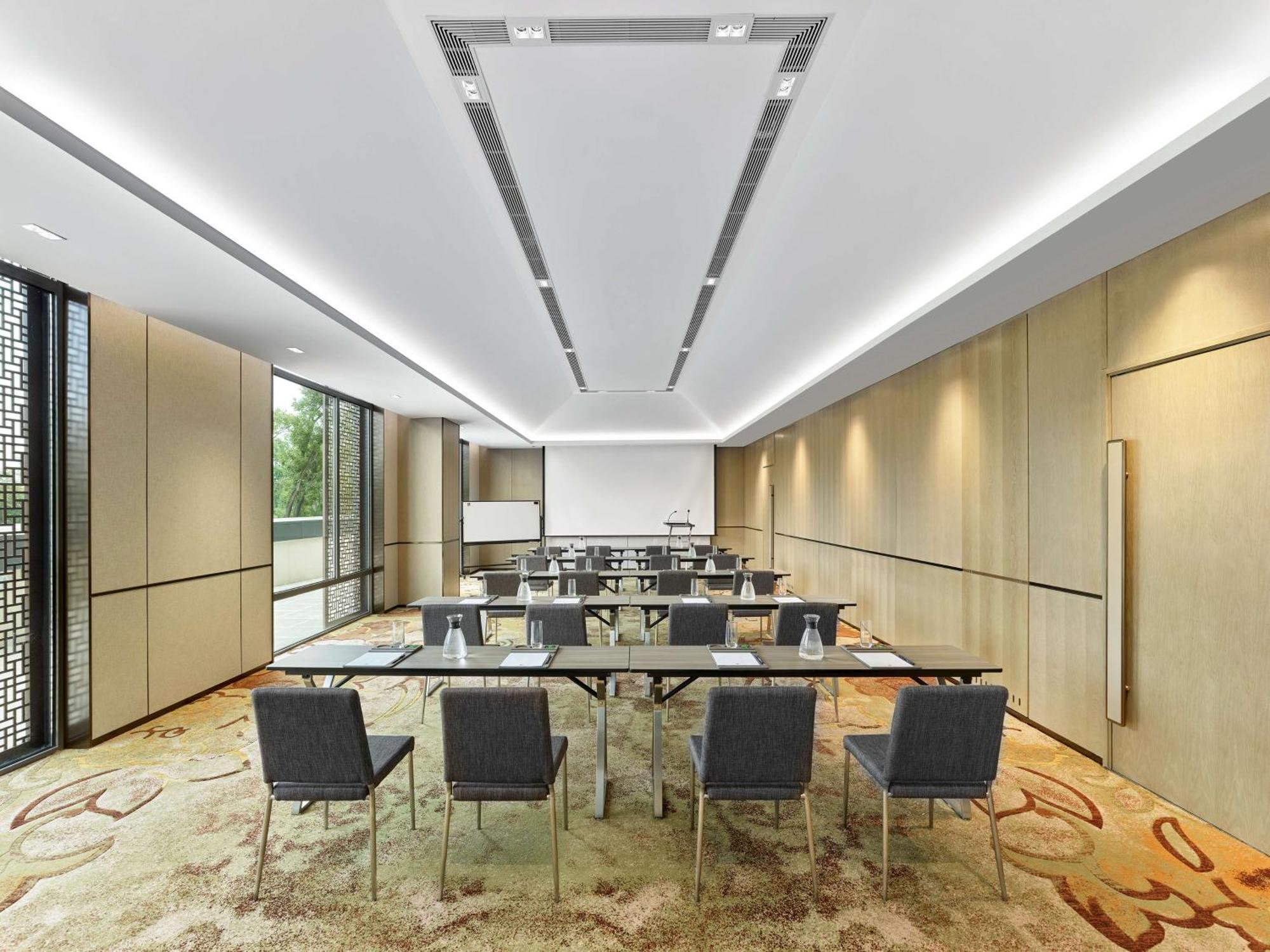 Doubletree By Hilton Beijing Badaling Hotel Yanqing Bagian luar foto