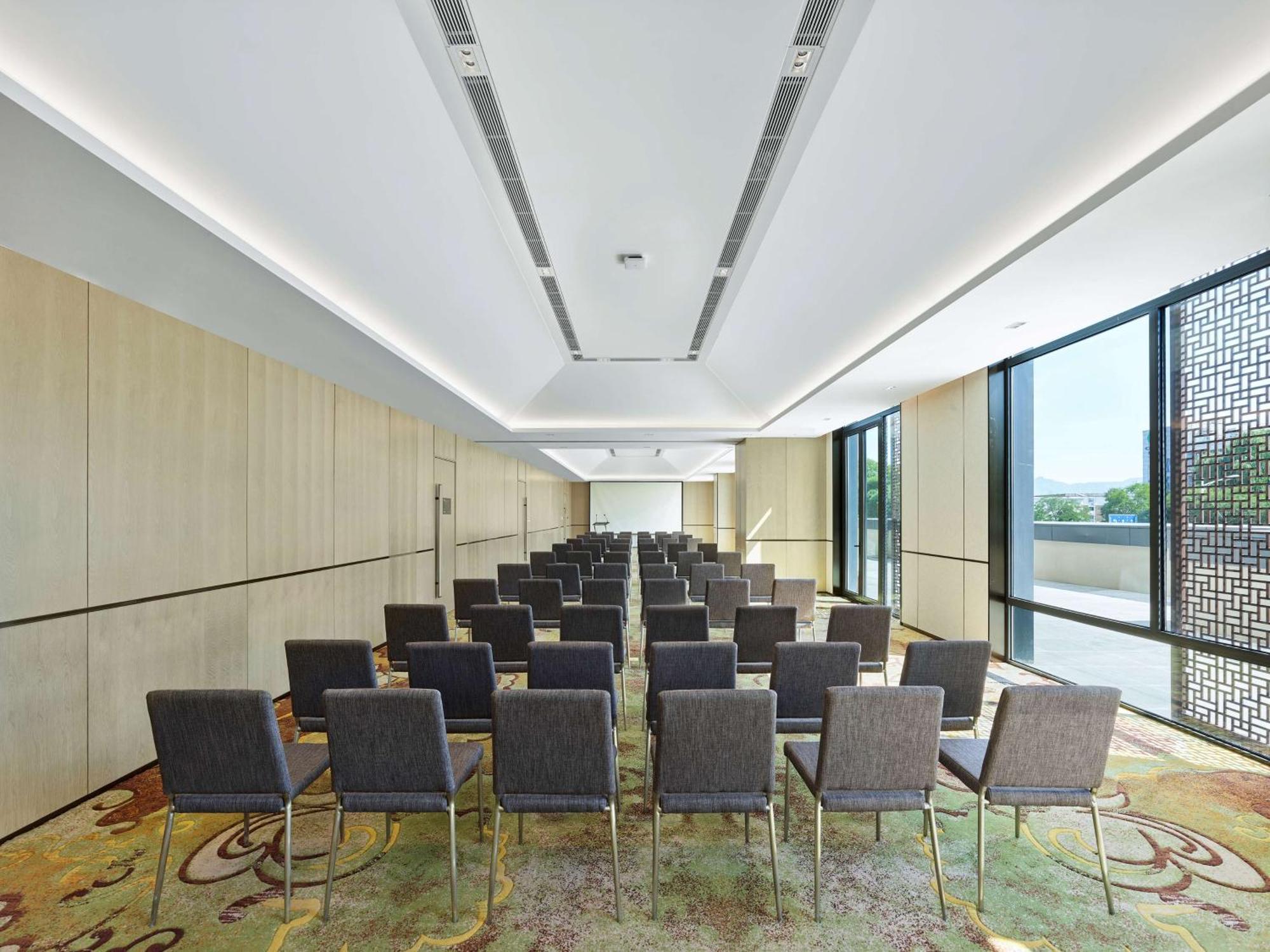 Doubletree By Hilton Beijing Badaling Hotel Yanqing Bagian luar foto